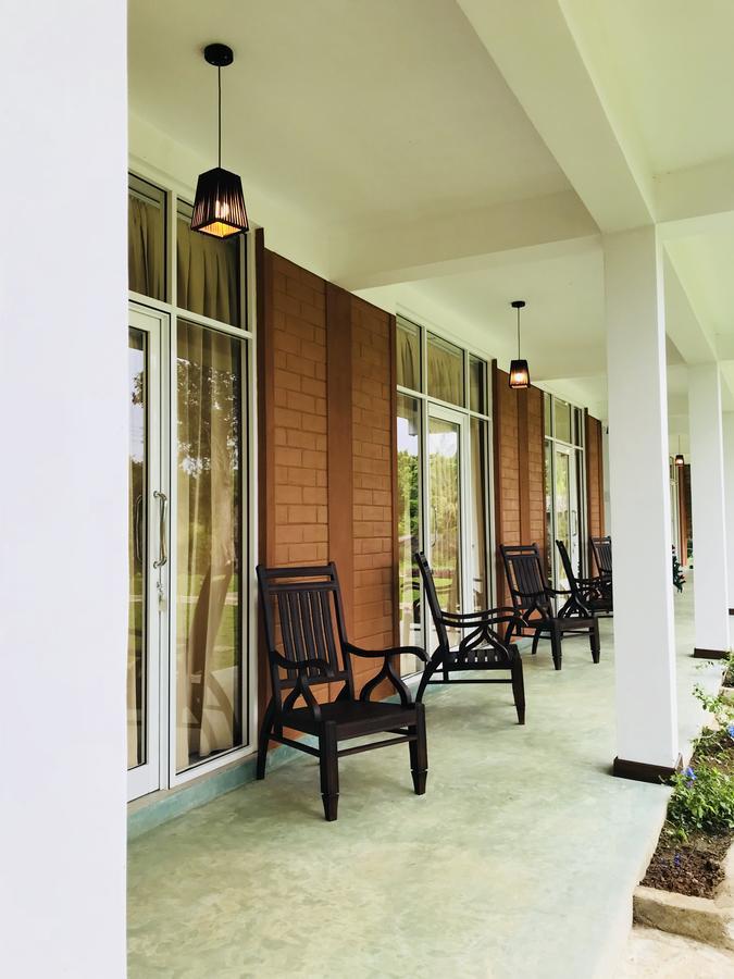 Hotel Sigiriya Rock Hide Extérieur photo