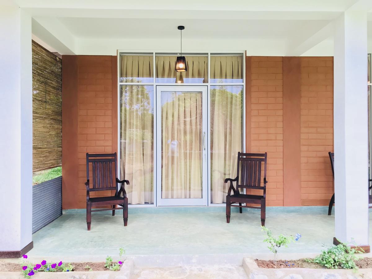 Hotel Sigiriya Rock Hide Extérieur photo