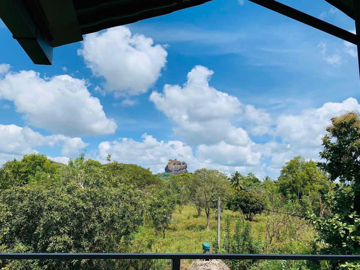 Hotel Sigiriya Rock Hide Extérieur photo