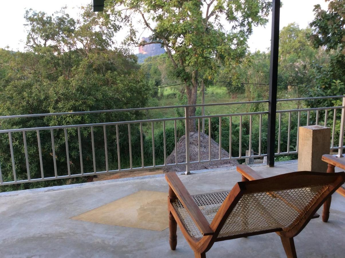 Hotel Sigiriya Rock Hide Extérieur photo